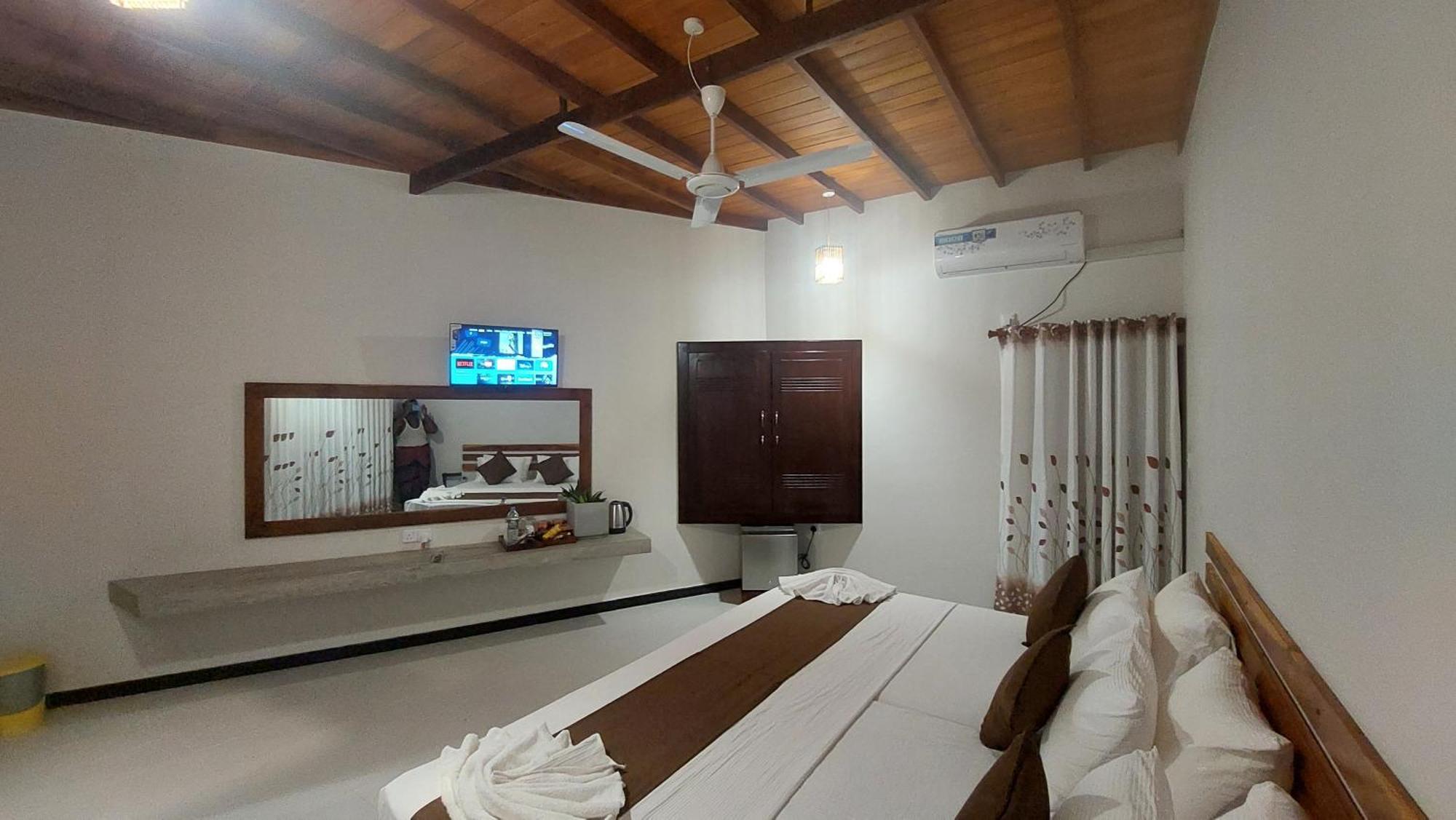 The Dream Inn Guesthouse Passikudah Batticaloa Exterior photo